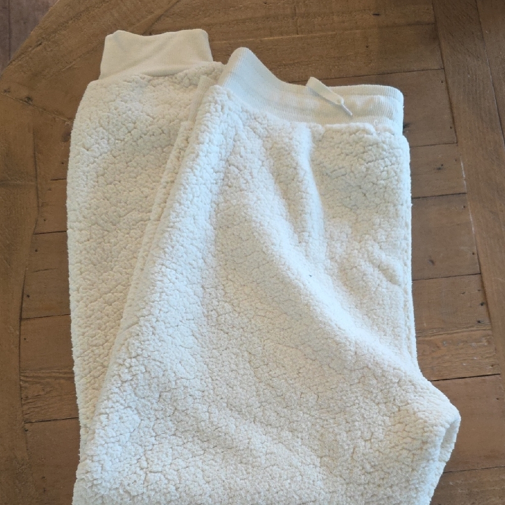 LG Planet Gold Cream Sherpa Lounge Pants